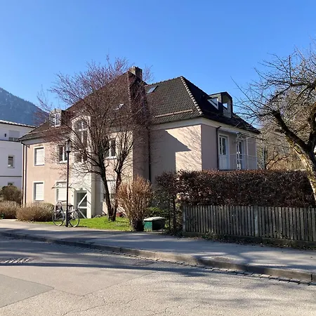 Kurfuersten 15 *